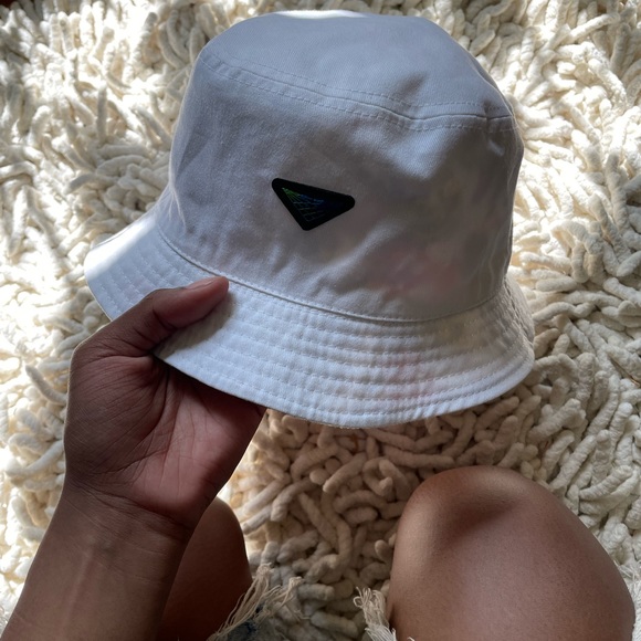zumiez reversible cool graphic bucket hat - Picture 4 of 6